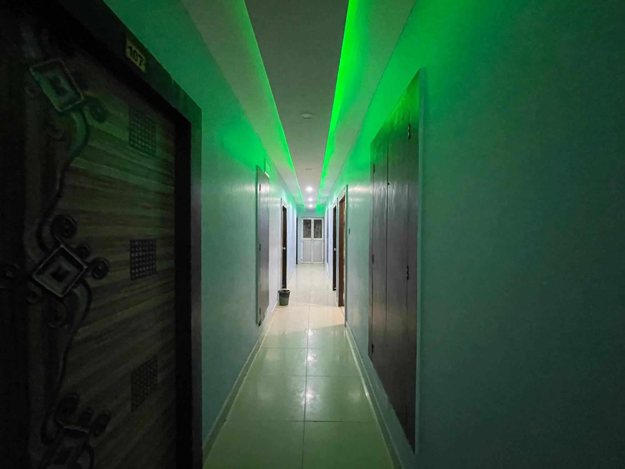 Hotel Seven Inn By Seven Group Puri Exterior photo