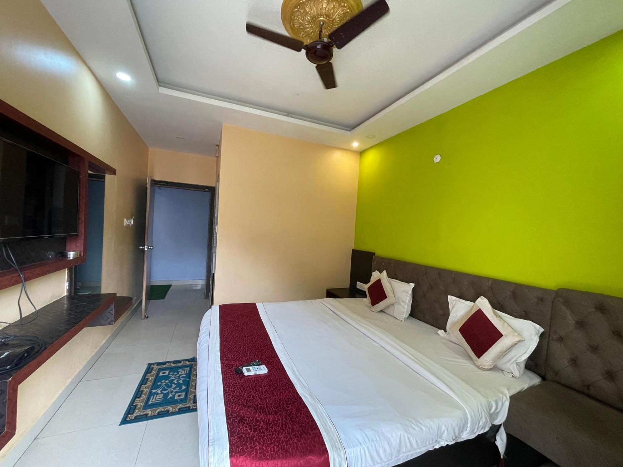Hotel Seven Inn By Seven Group Puri Exterior photo