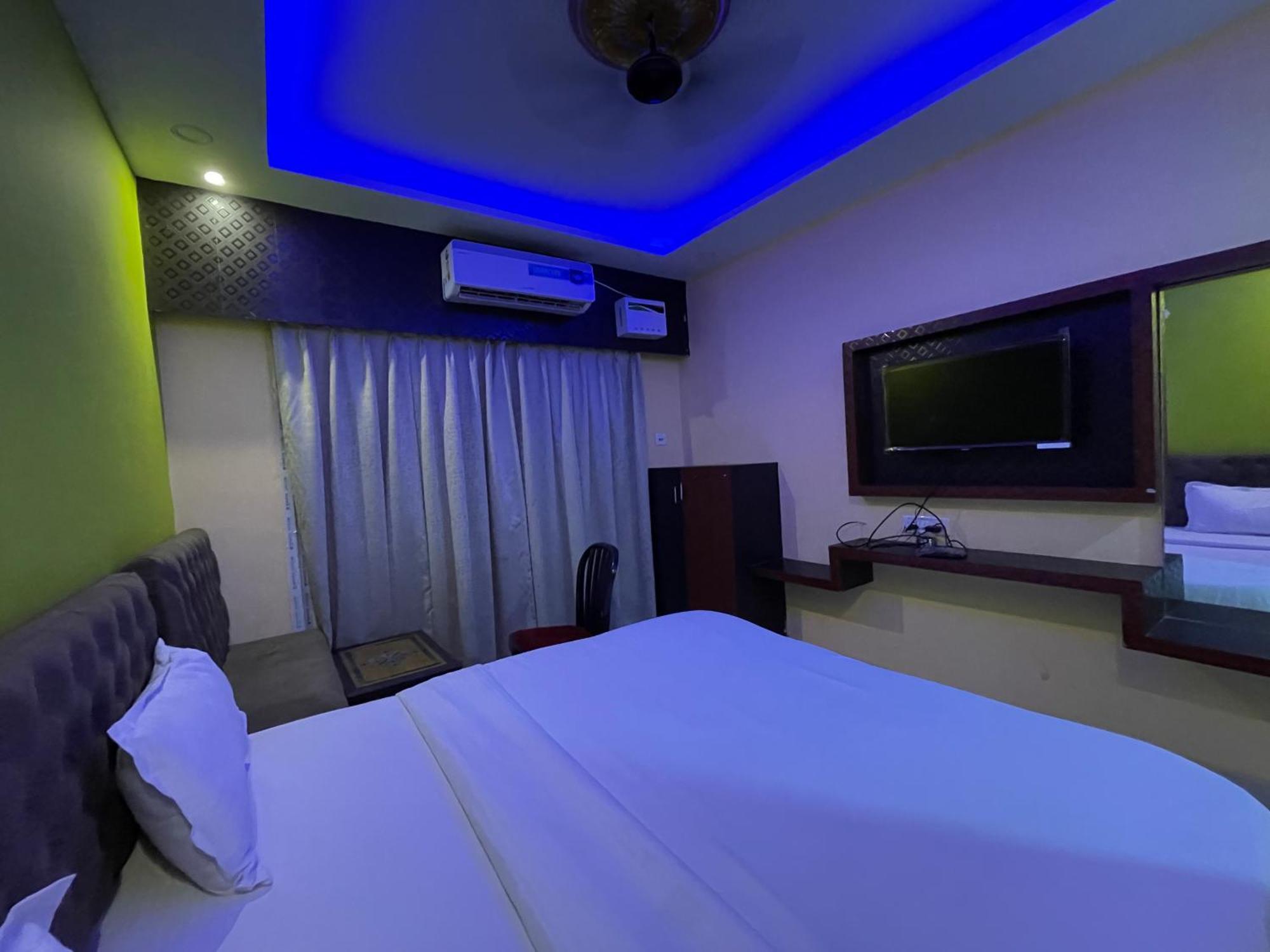 Hotel Seven Inn By Seven Group Puri Exterior photo